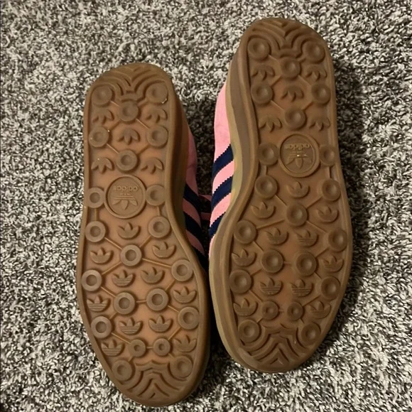 Adidas Women's Pink and Dark Blue Gazelles Size 7 - Picture 3 of 4